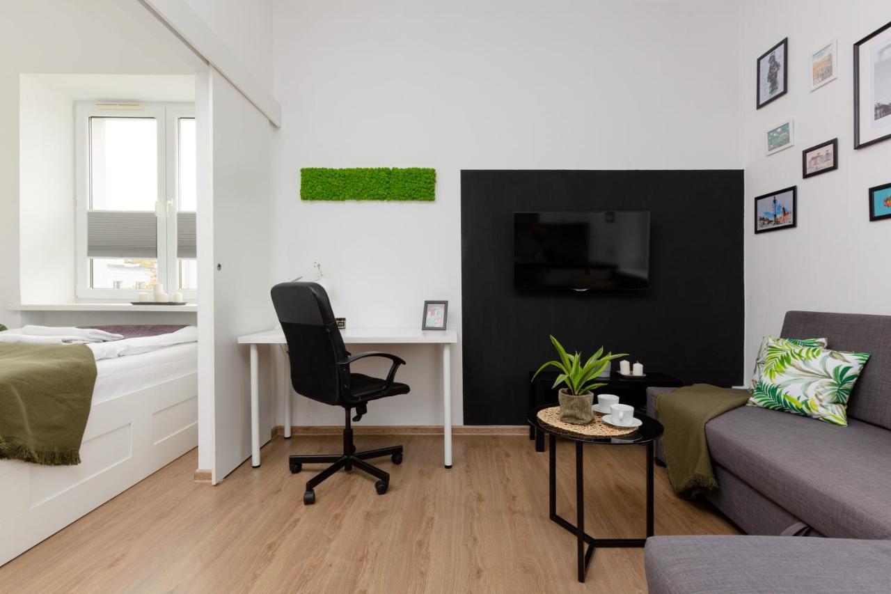 Metro Mlynow Wola Dlugosza By Renters Apartamento